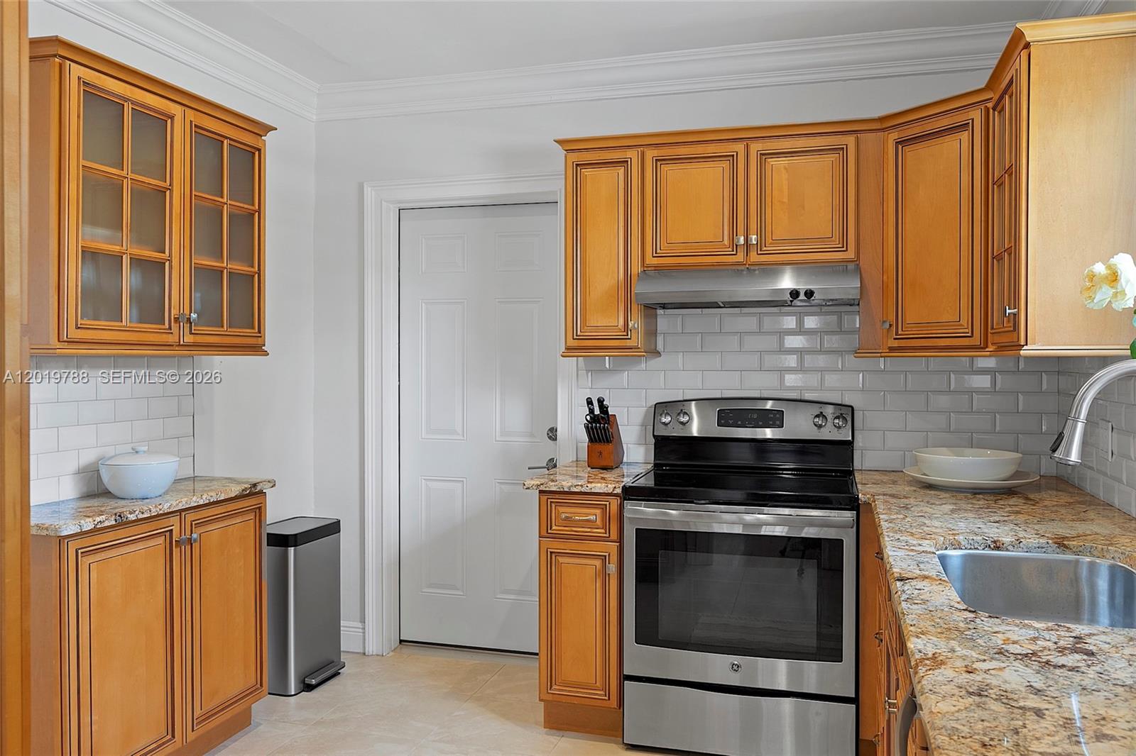 CORAL GABLES RIVIERA SEC - Residential