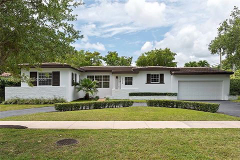 Photo of 1540 Urbino Ave, Coral Gables, FL 33146 (MLS # A12019788)