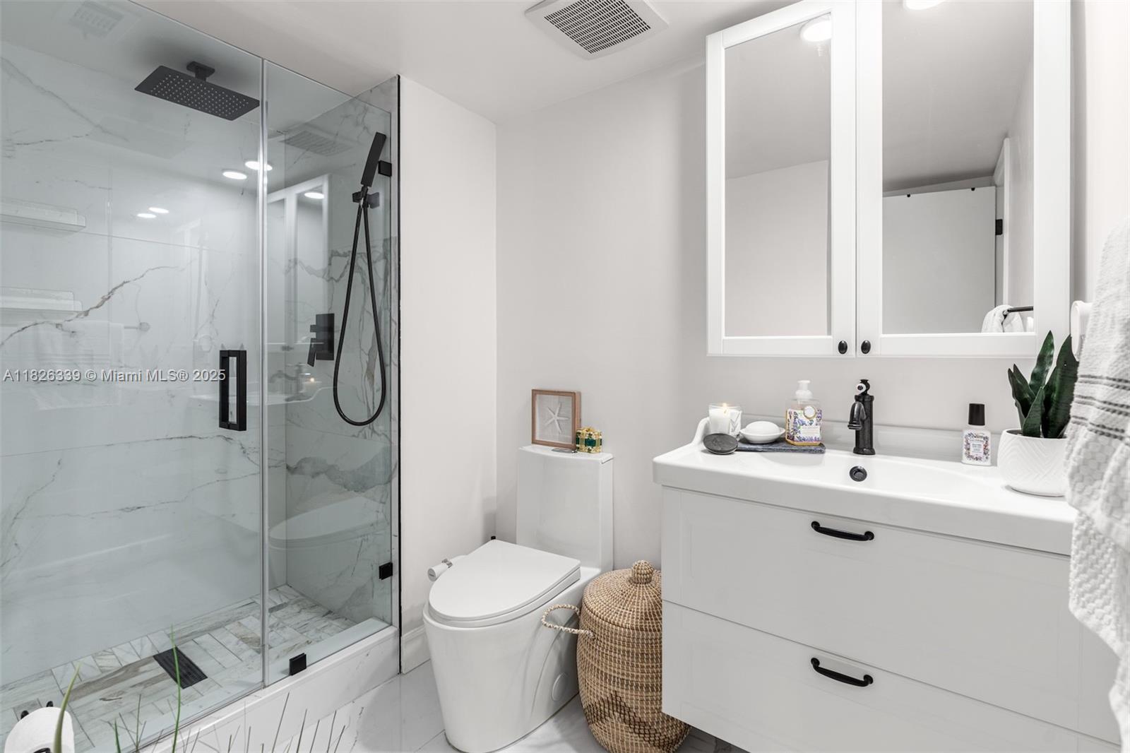 Racquet Club Apartments at - Residential