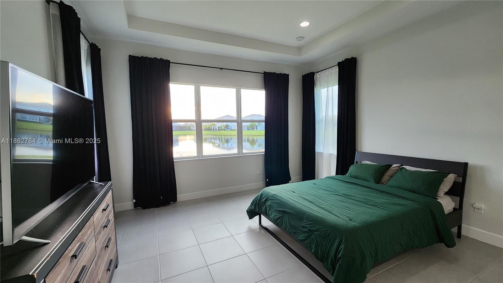 GROVES OF WESTLAKE - Residential Lease