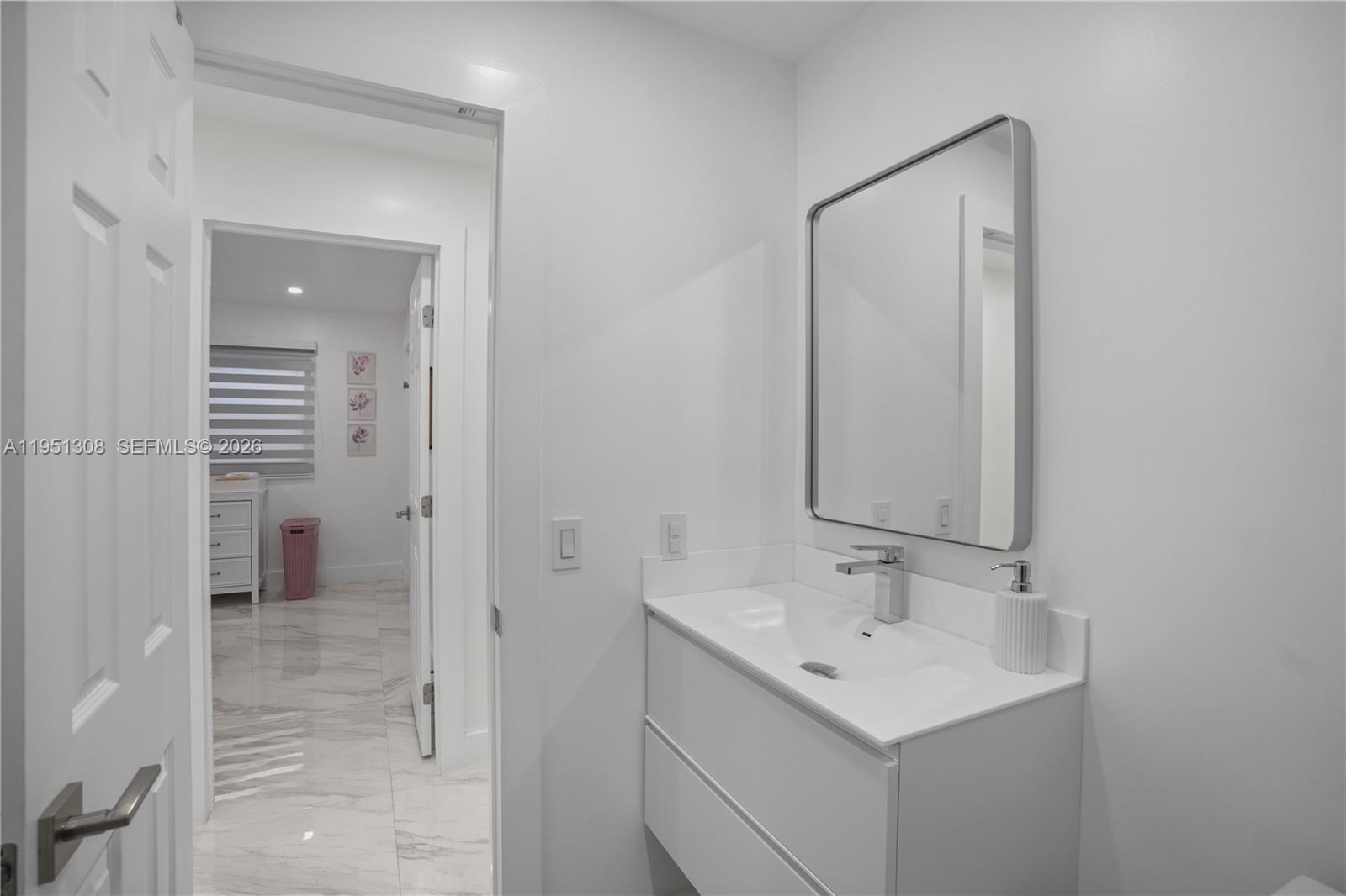 MICHE GARDENS - Residential