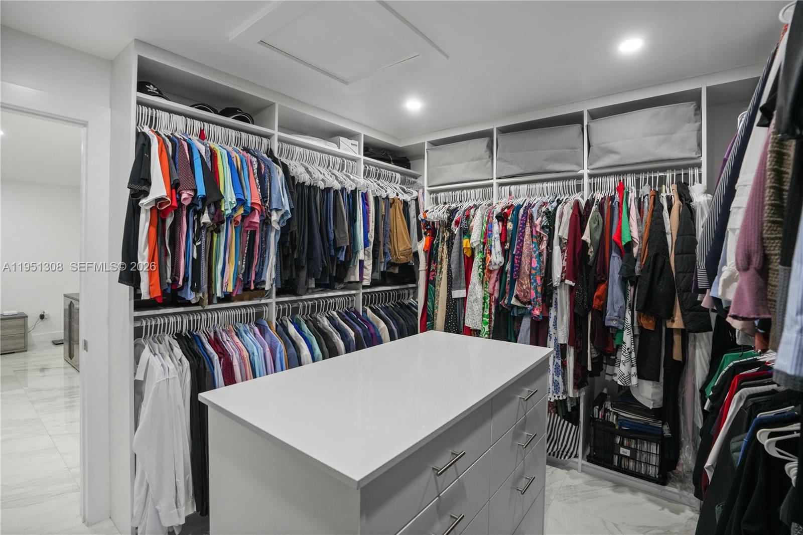 MICHE GARDENS - Residential