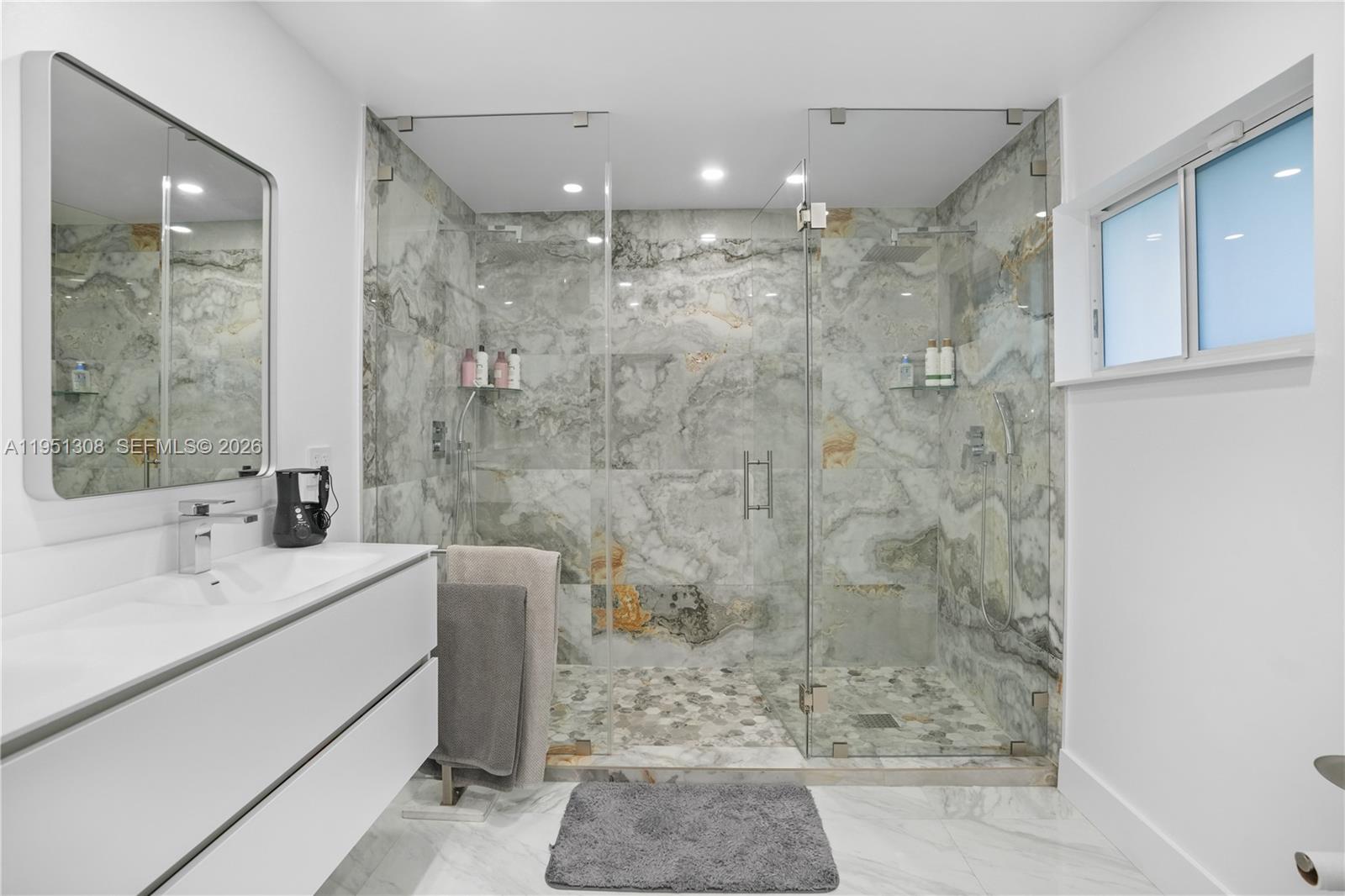 MICHE GARDENS - Residential