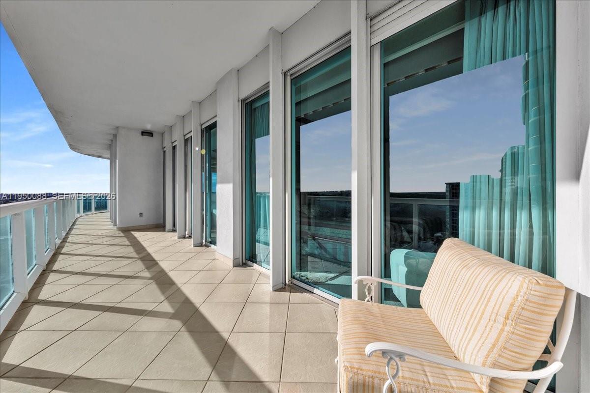 THE PALACE AT BAL HARBOUR - Residential