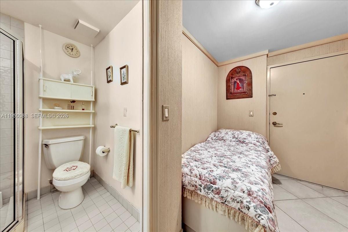 THE PALACE AT BAL HARBOUR - Residential