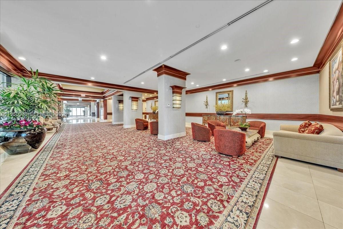 THE PALACE AT BAL HARBOUR - Residential