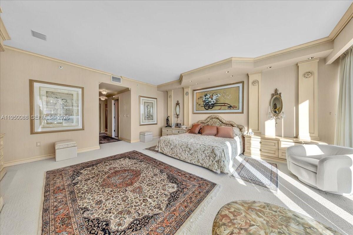 THE PALACE AT BAL HARBOUR - Residential