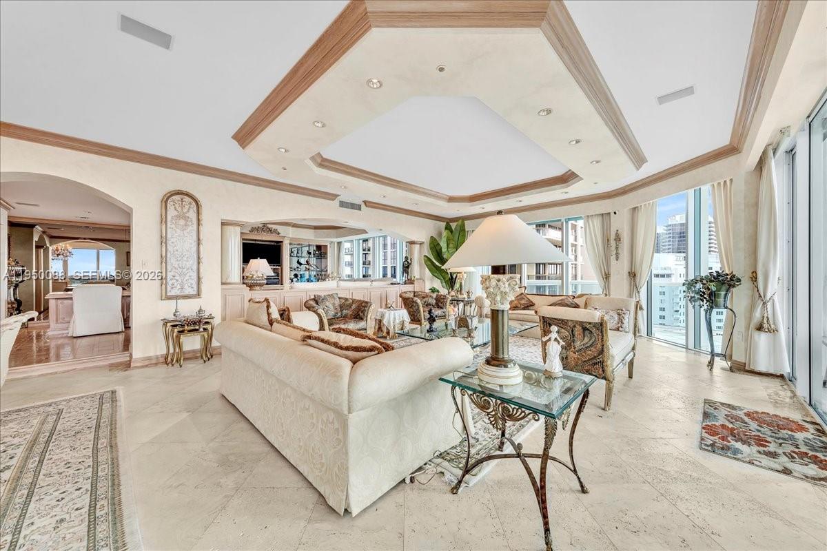 THE PALACE AT BAL HARBOUR - Residential