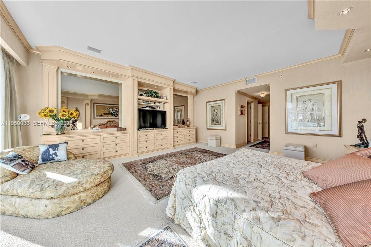 THE PALACE AT BAL HARBOUR - Residential