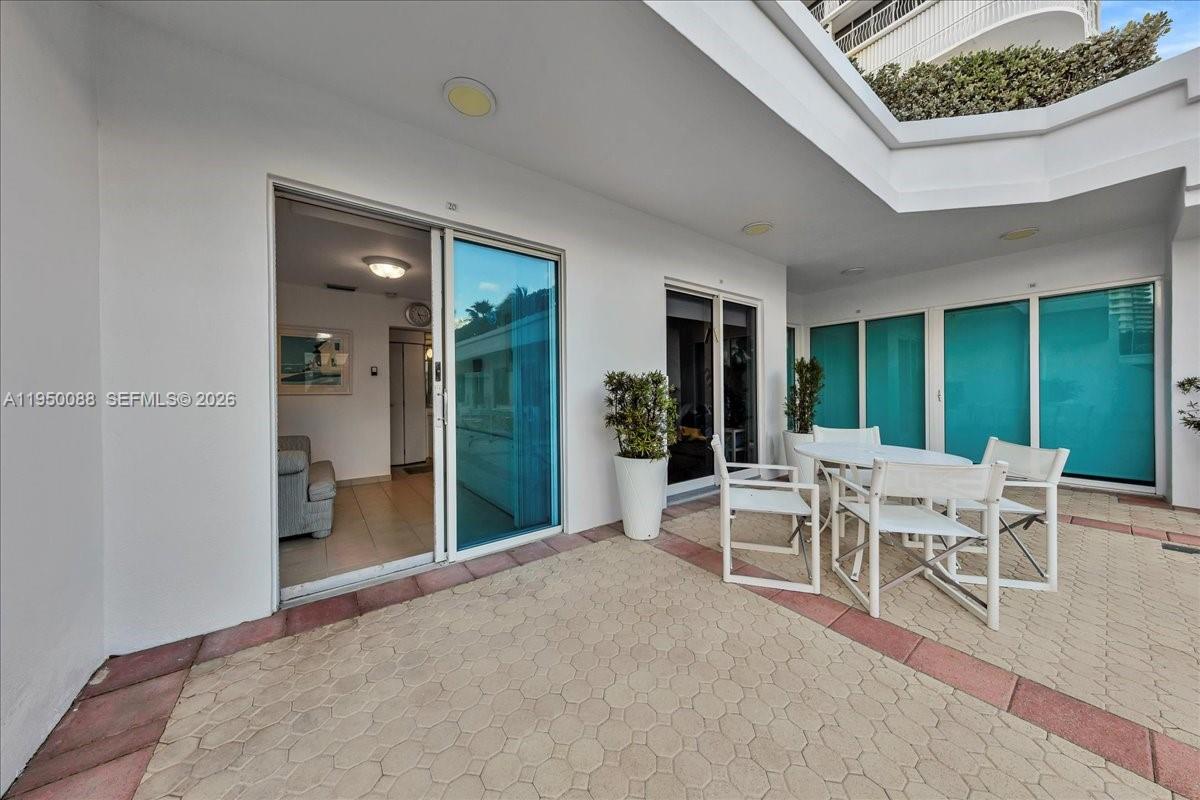 THE PALACE AT BAL HARBOUR - Residential