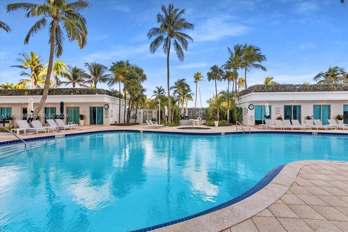 THE PALACE AT BAL HARBOUR - Residential