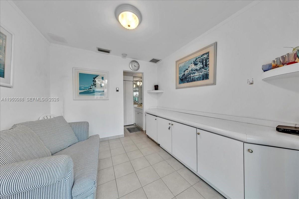 THE PALACE AT BAL HARBOUR - Residential