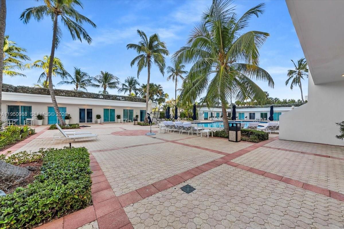 THE PALACE AT BAL HARBOUR - Residential