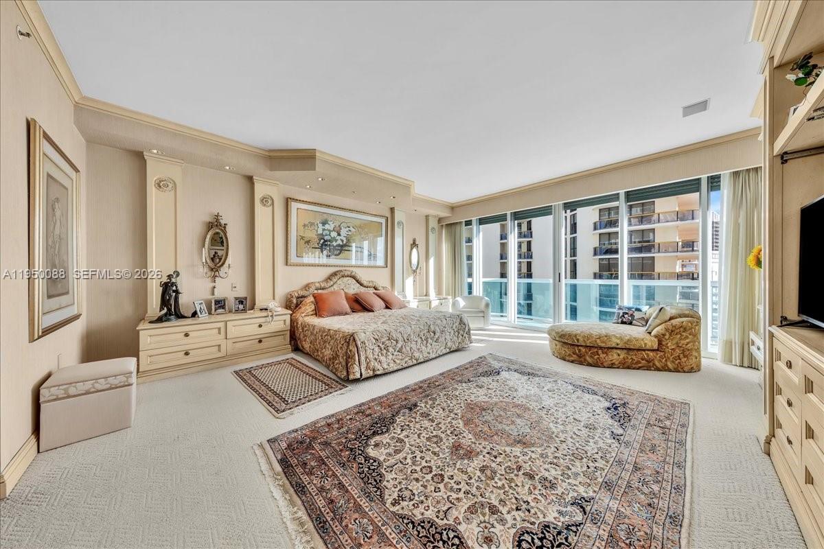 THE PALACE AT BAL HARBOUR - Residential