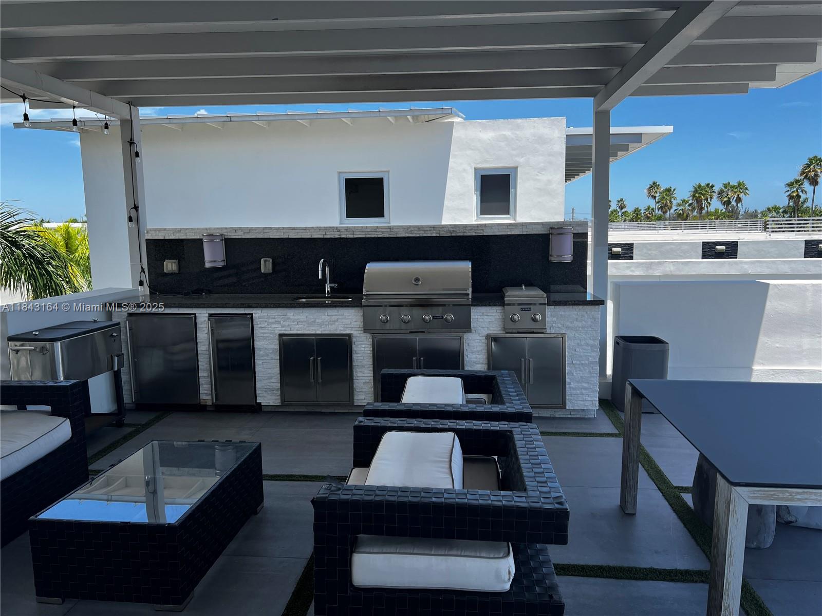 OASIS PARK SQUARE AT DORA - Residential