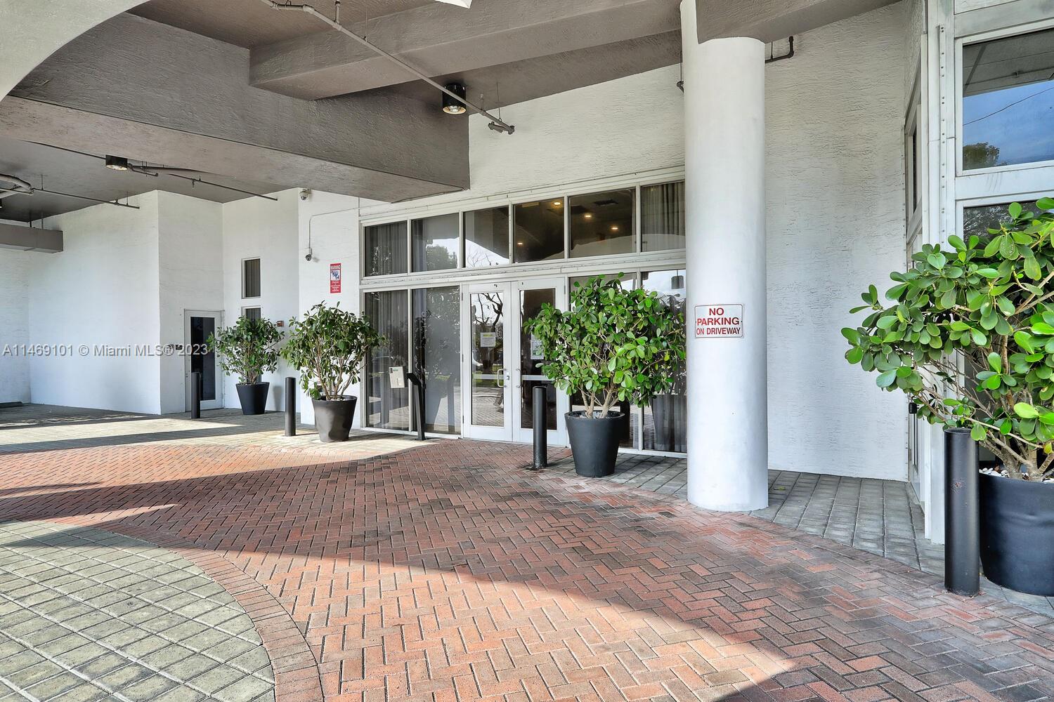 ALTOS DE MIAMI CONDO - Residential