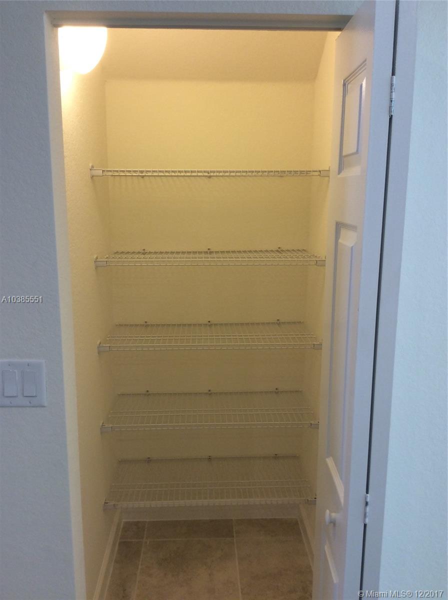 COCO PALM ESTATES - Residential Lease