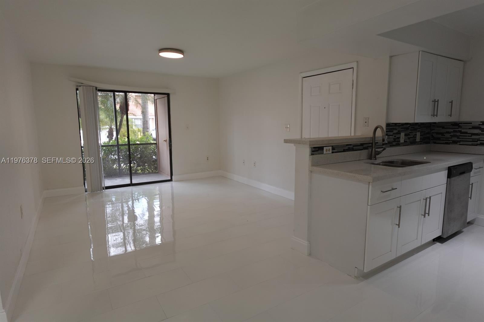 BISCAYNE BEACH CLUB CONDO - Residential Lease