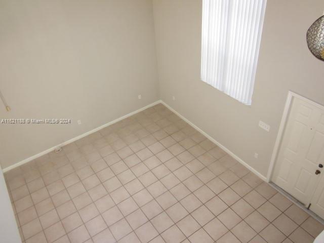 WEITZER HAMMOCKS HOMES SE - Residential Lease
