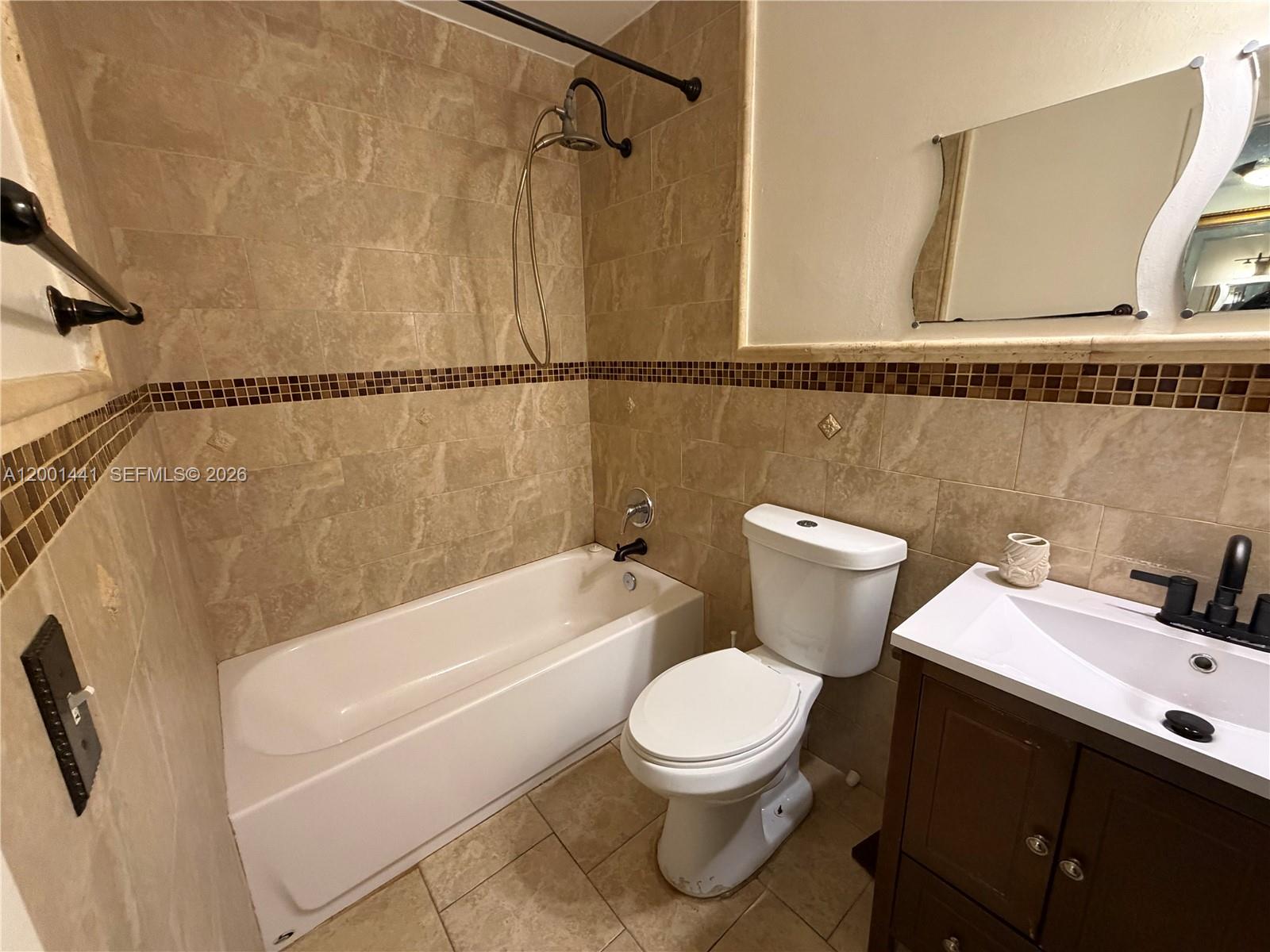 MICHELLE CONDO - Residential Lease