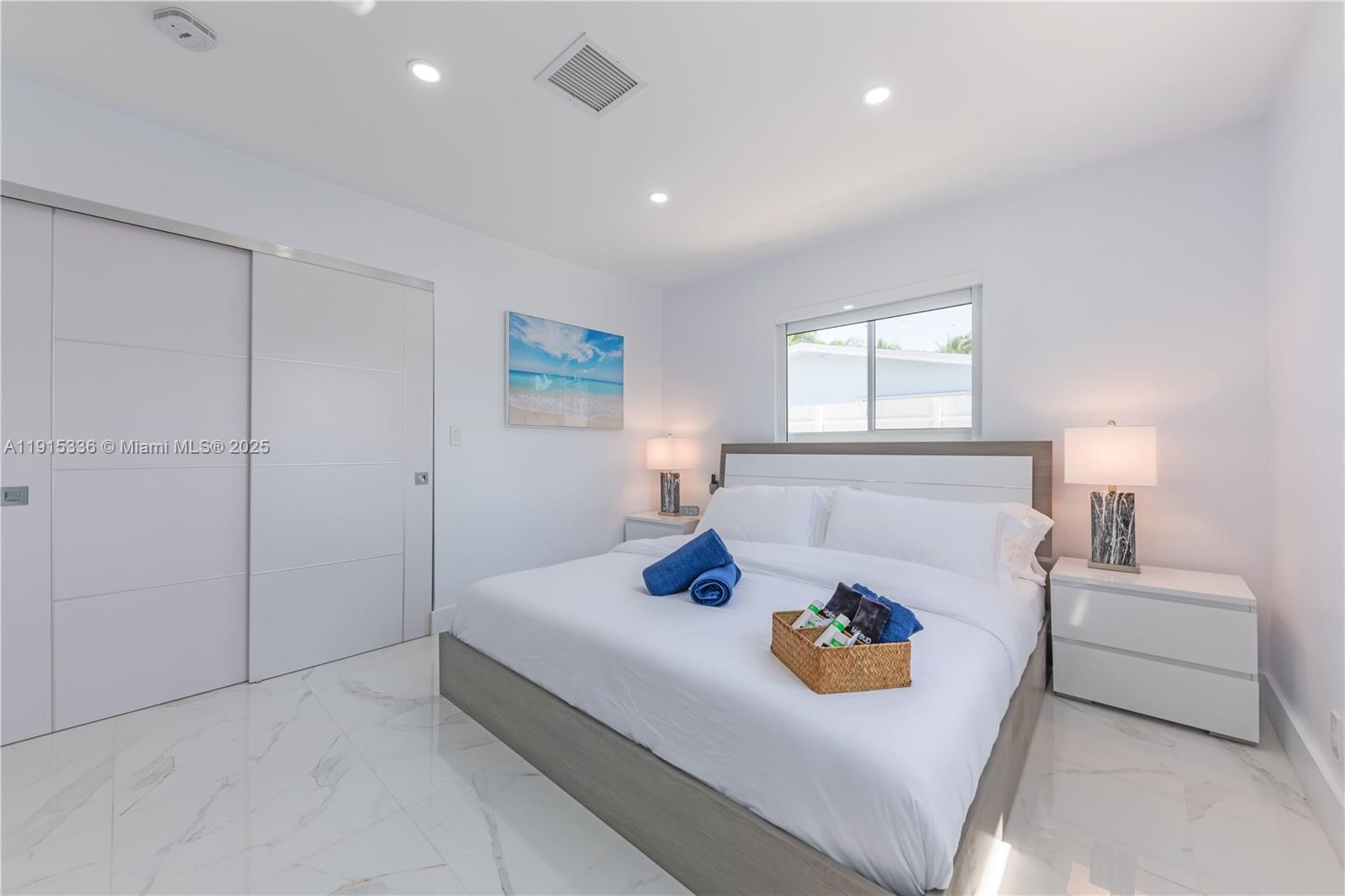 CORAL MANOR THIRD ADD - Residential