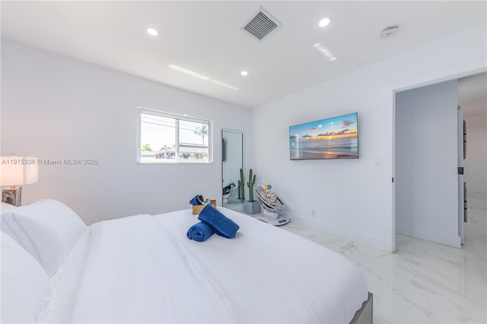 CORAL MANOR THIRD ADD - Residential