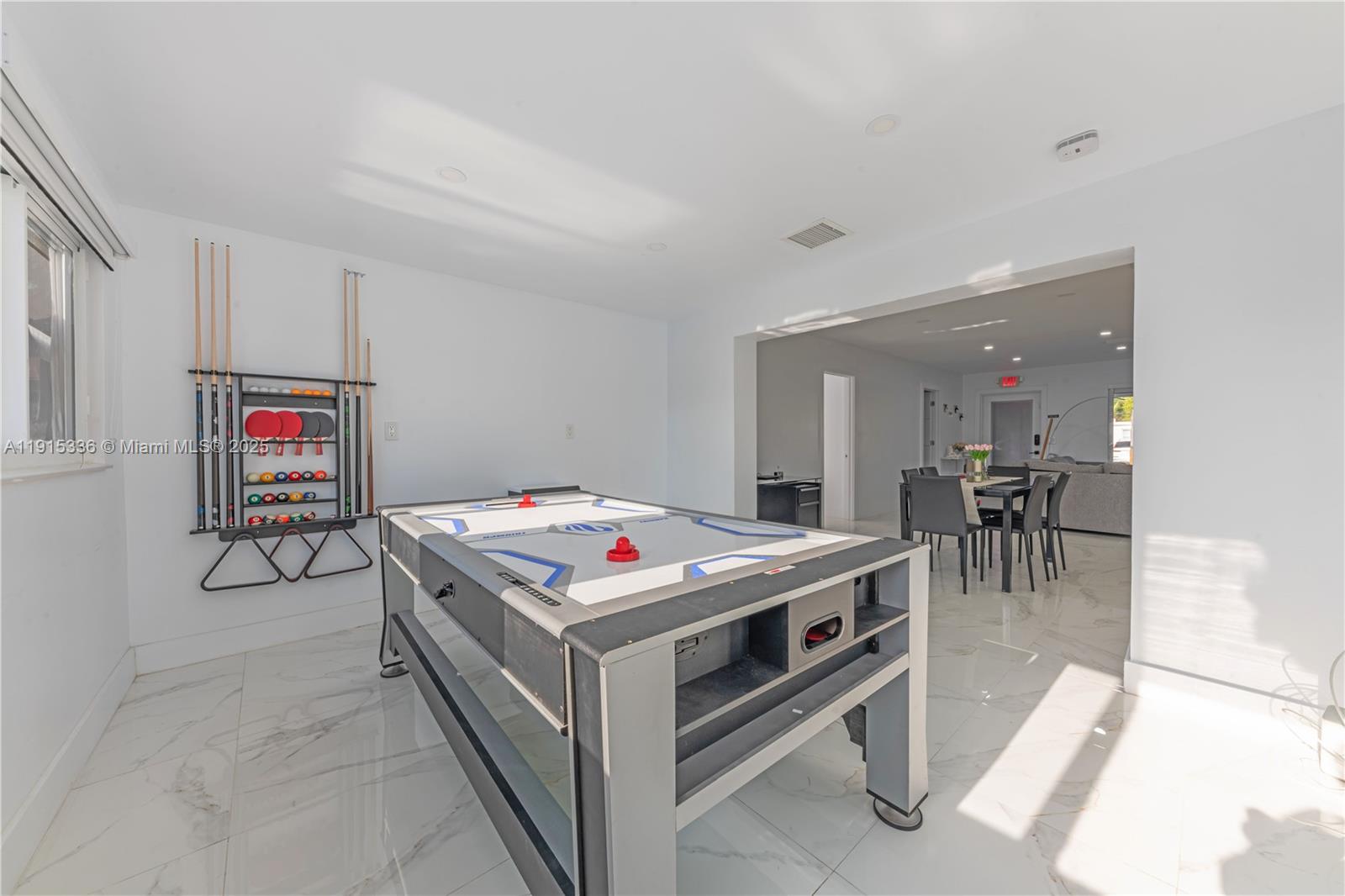 CORAL MANOR THIRD ADD - Residential