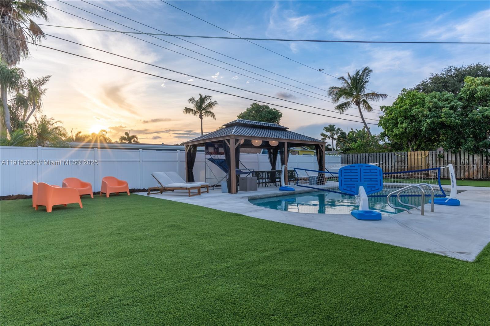 CORAL MANOR THIRD ADD - Residential