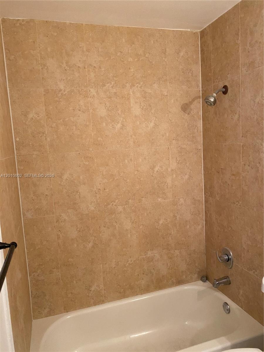 VILLAGIO AT PALMETTO BAY - Residential