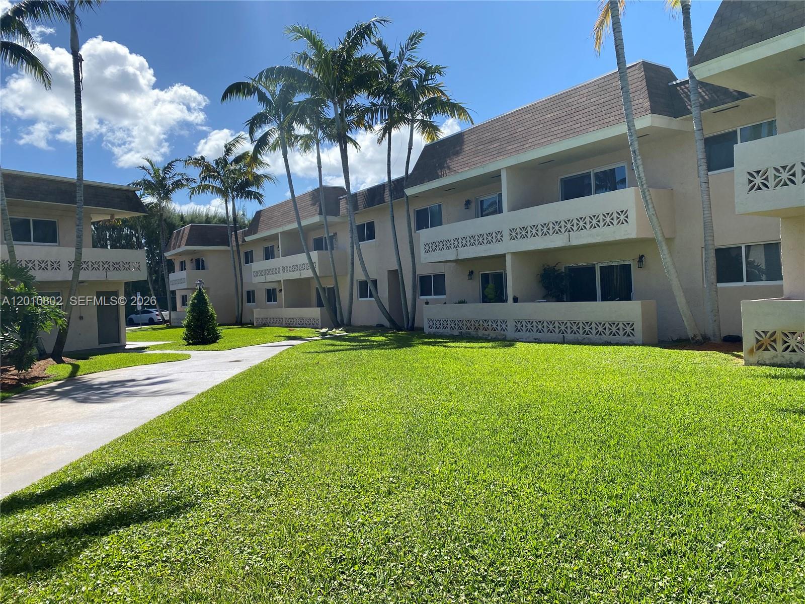 VILLAGIO AT PALMETTO BAY - Residential