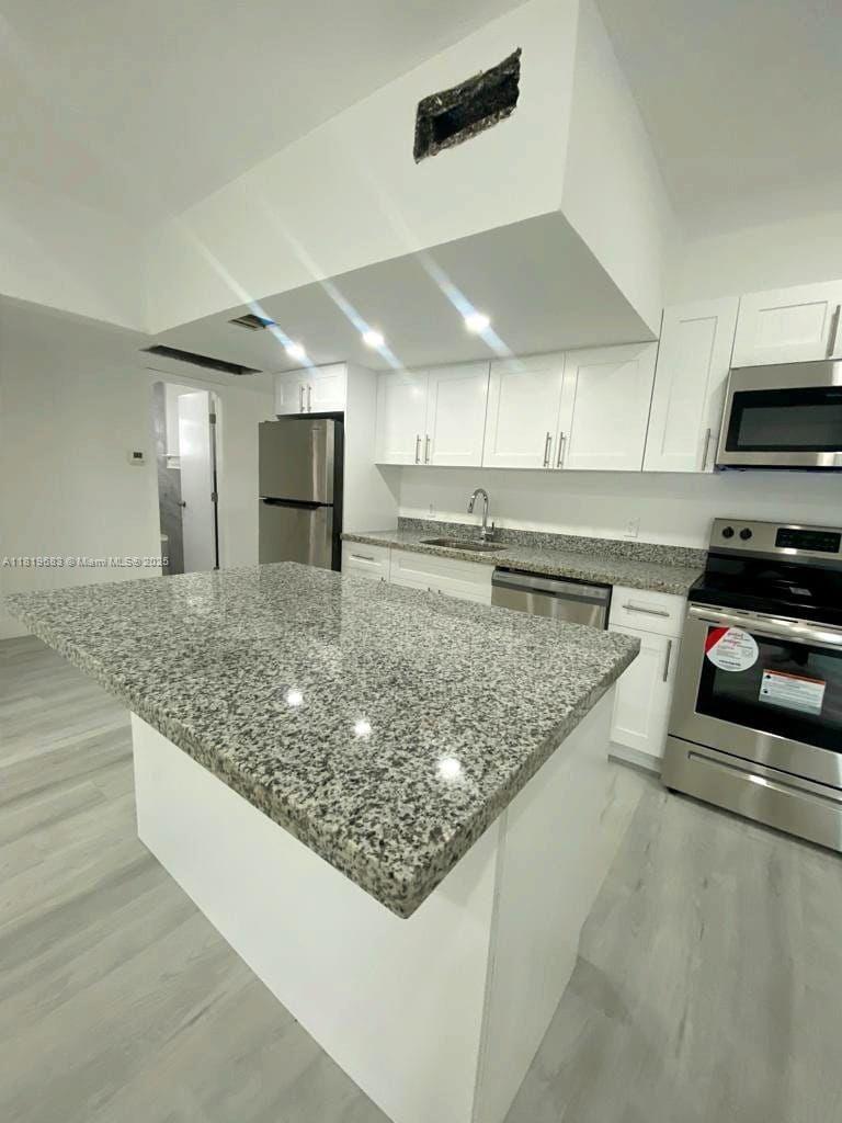 PARK VIEW ISLAND - Residential Lease