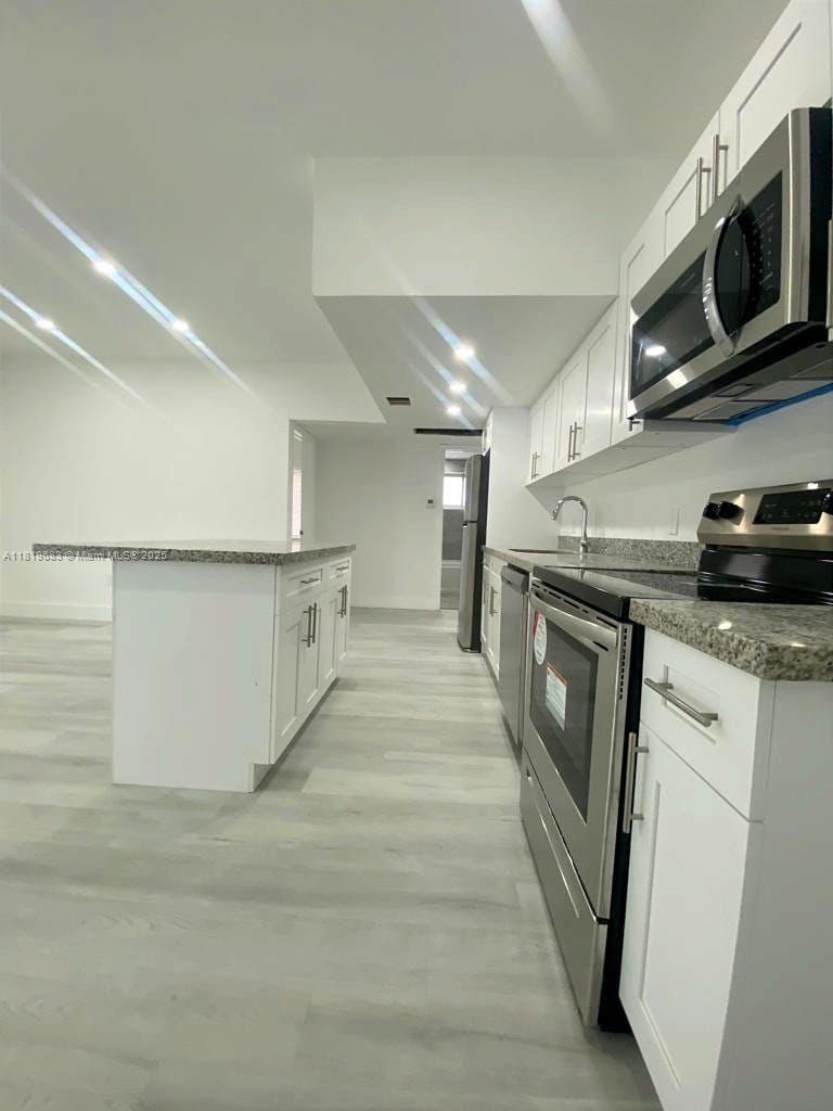PARK VIEW ISLAND - Residential Lease