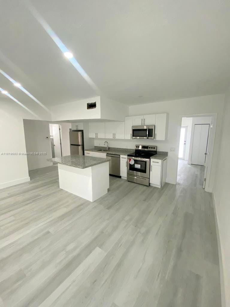 PARK VIEW ISLAND - Residential Lease