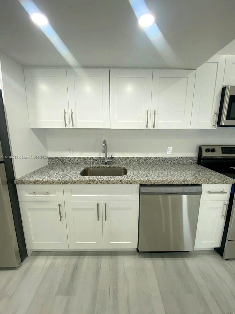 PARK VIEW ISLAND - Residential Lease