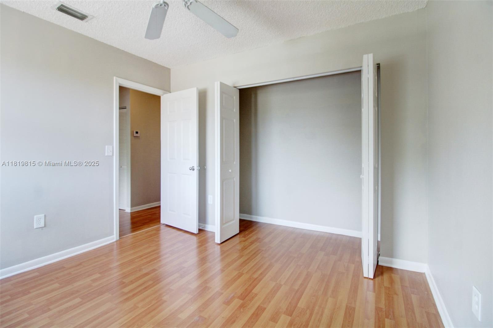 LAKESIDE SOUTH - Residential
