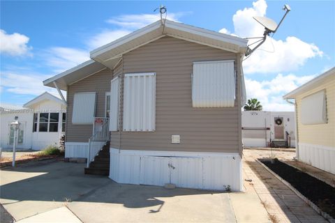 A home in Moore Haven