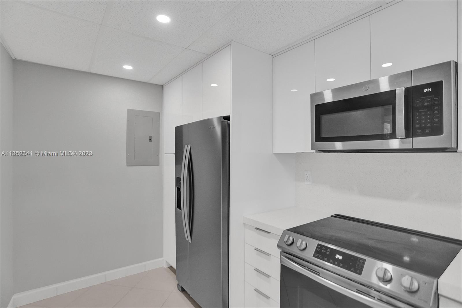 ARLEN HOUSE CONDO - Residential Lease