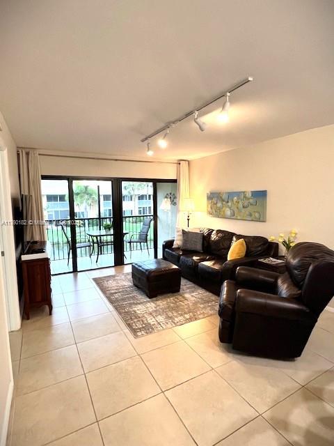 OCEAN VILLAS III CONDOMIN - Residential