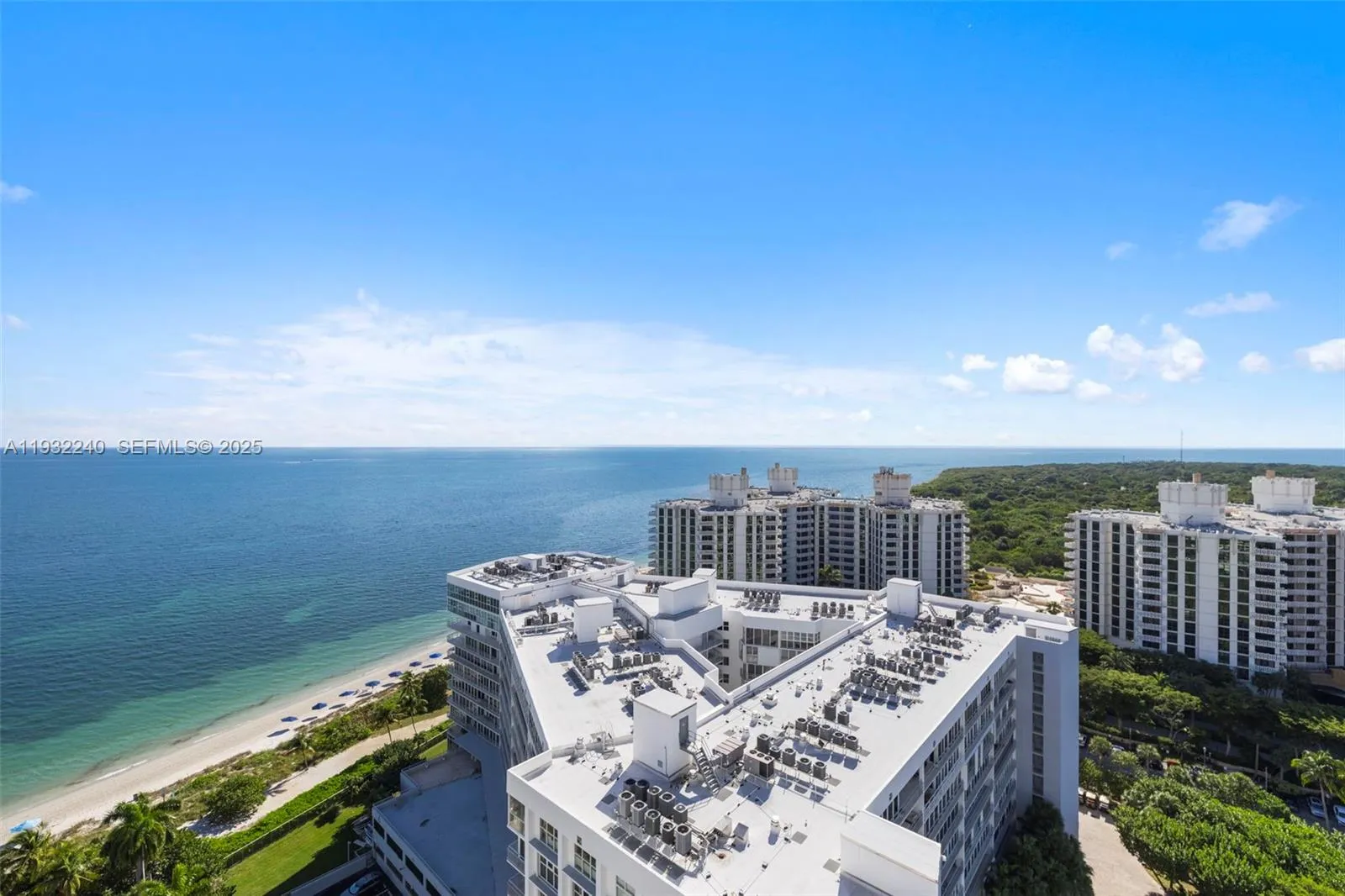 Key Biscayne, Florida 33149, United States, 3 Bedrooms Bedrooms, ,3 BathroomsBathrooms,Residential,Active,256816