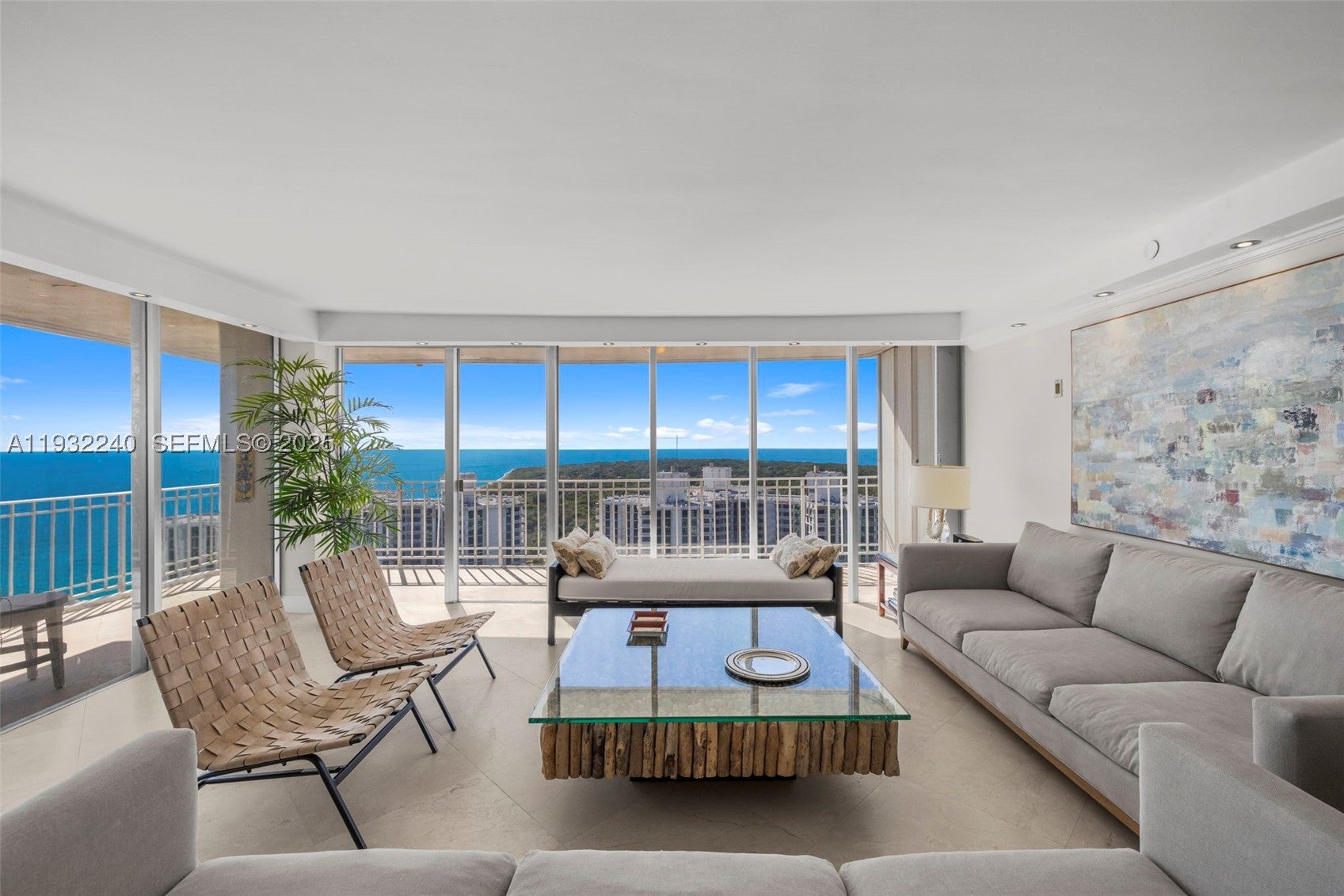 881 Ocean Dr 20A