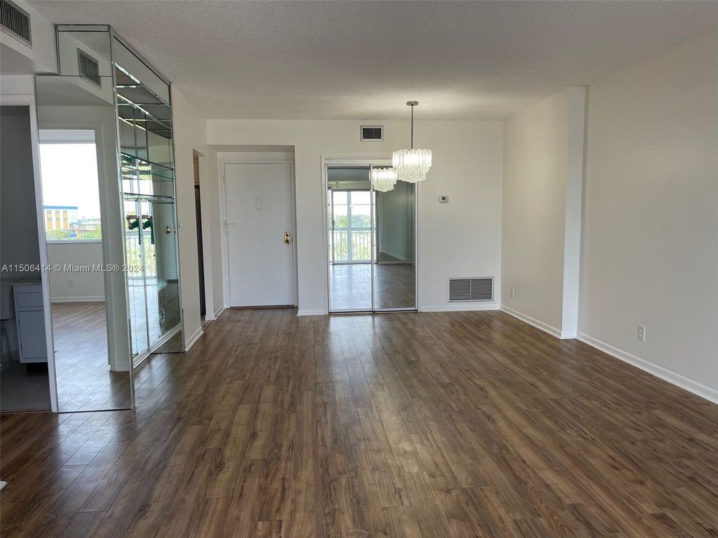 Photo of 3800 Hillcrest Dr #507, Hollywood, FL 33021 (MLS # A11506414)