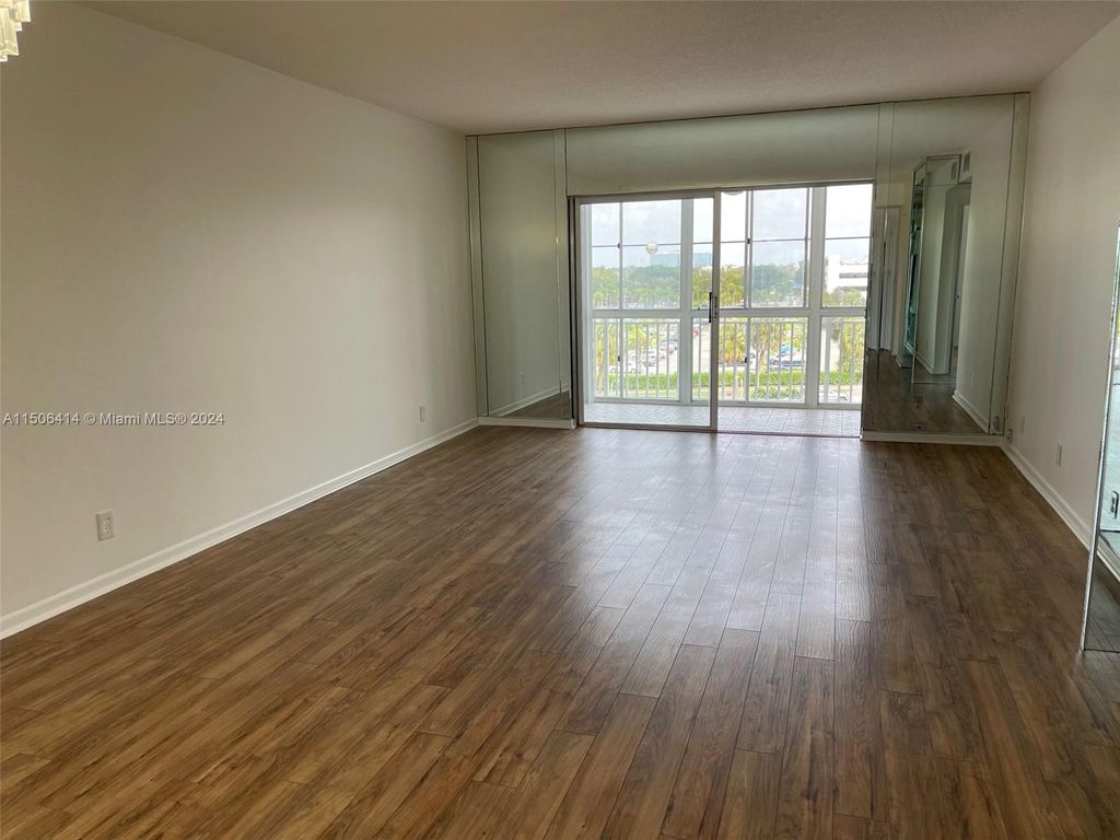 Photo of 3800 Hillcrest Dr #507, Hollywood, FL 33021 (MLS # A11506414)