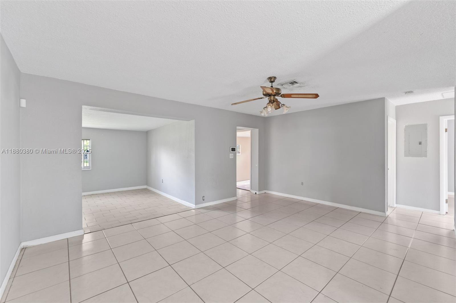 MIRAMAR SEC 13 - Residential