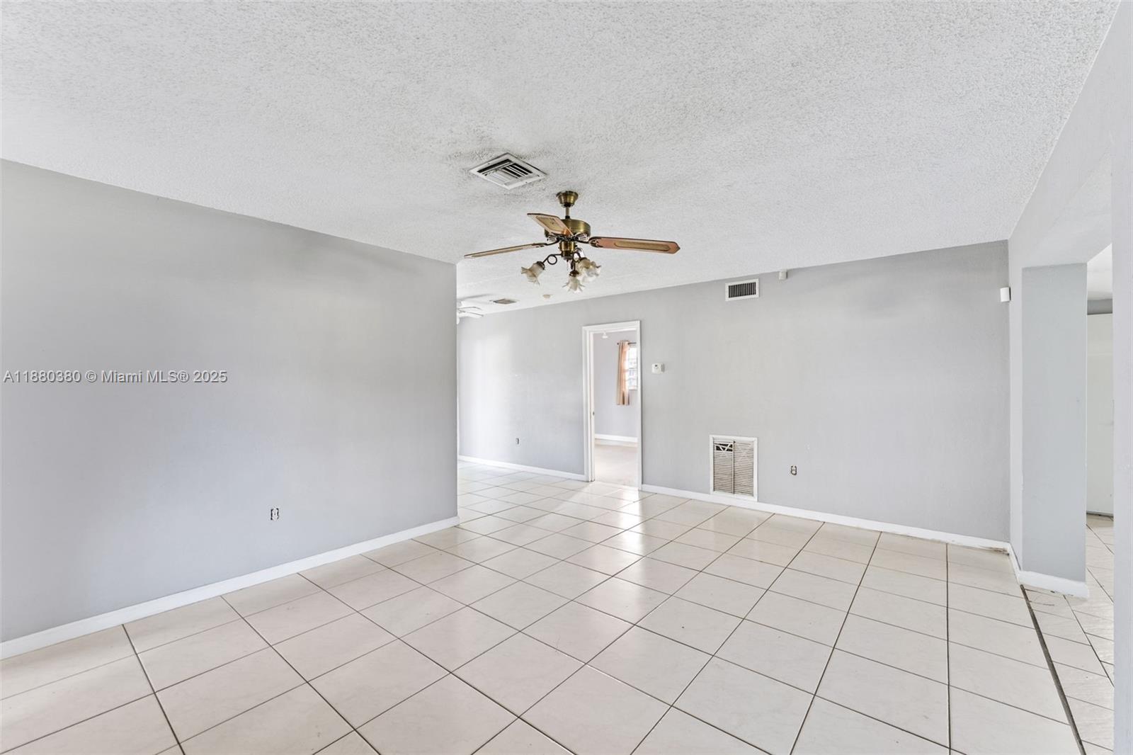 MIRAMAR SEC 13 - Residential