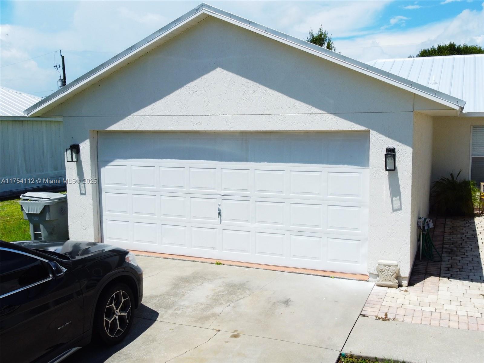 720 2nd Pl SW