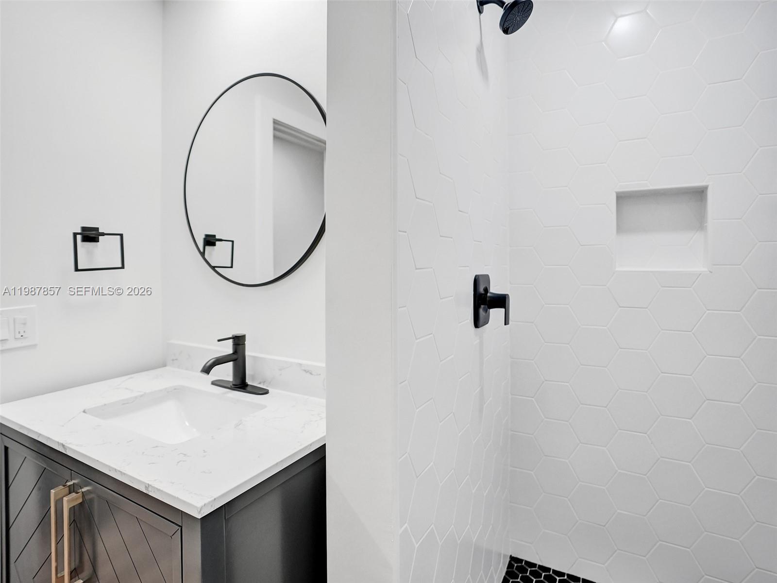 MARSHALLS SUB - Residential Lease