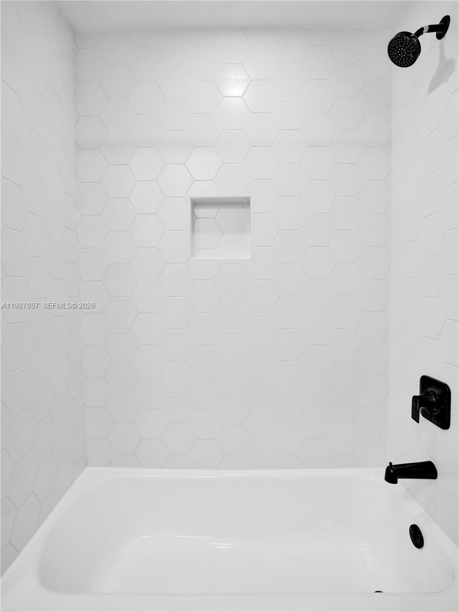 MARSHALLS SUB - Residential Lease