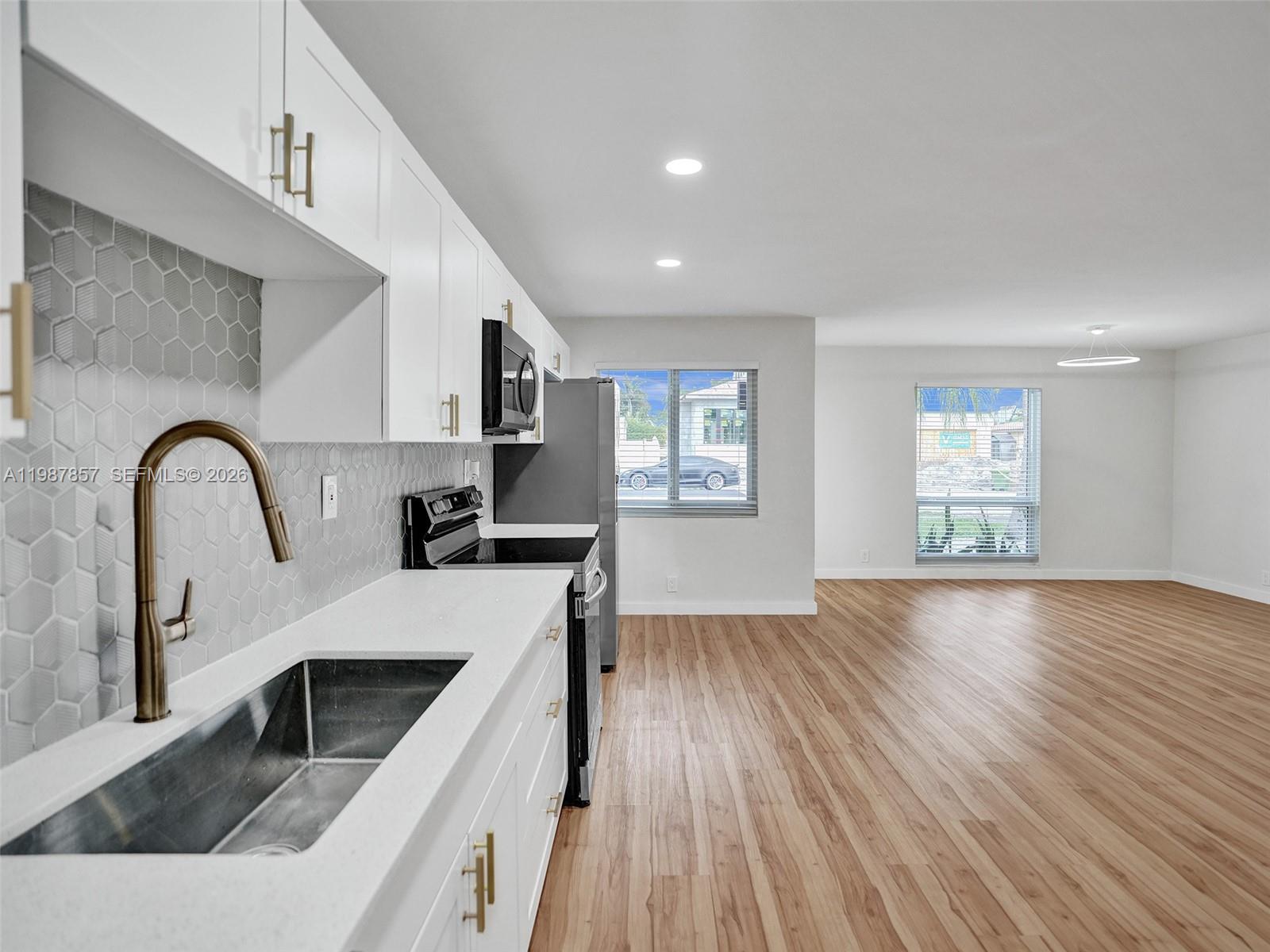 MARSHALLS SUB - Residential Lease