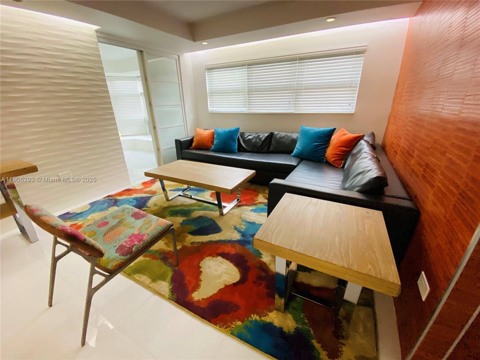 OCTAGON TOWERS I CONDO - Residential Lease