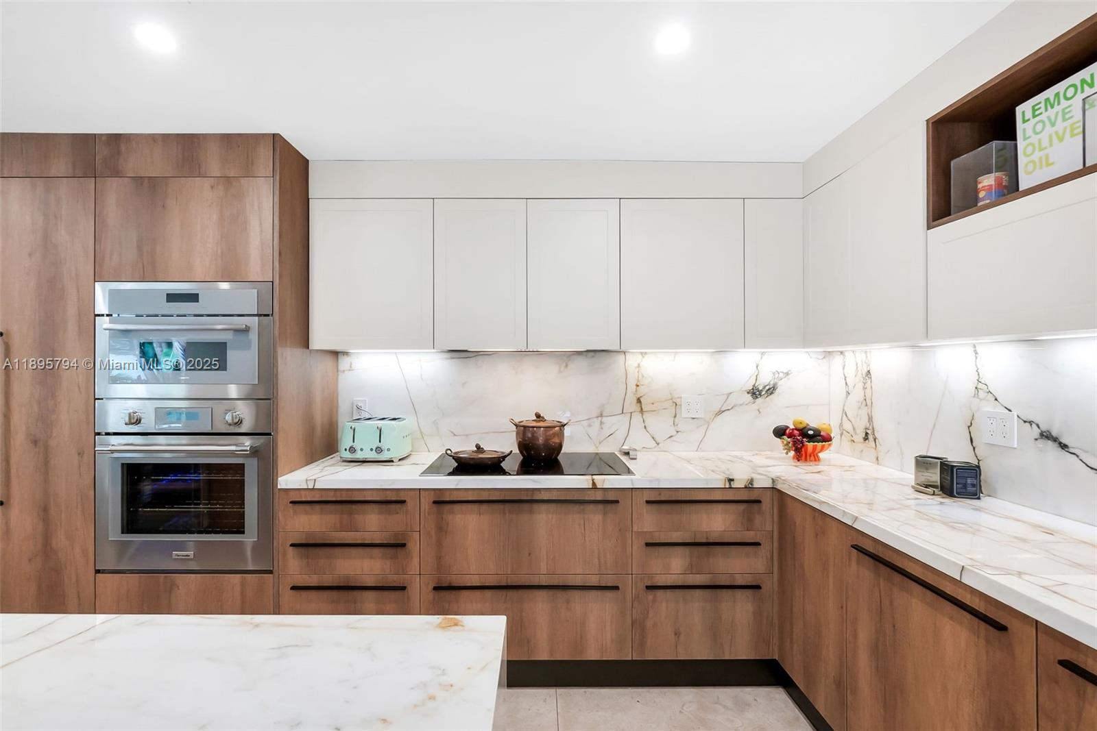CRYSTAL BLUFF - Residential